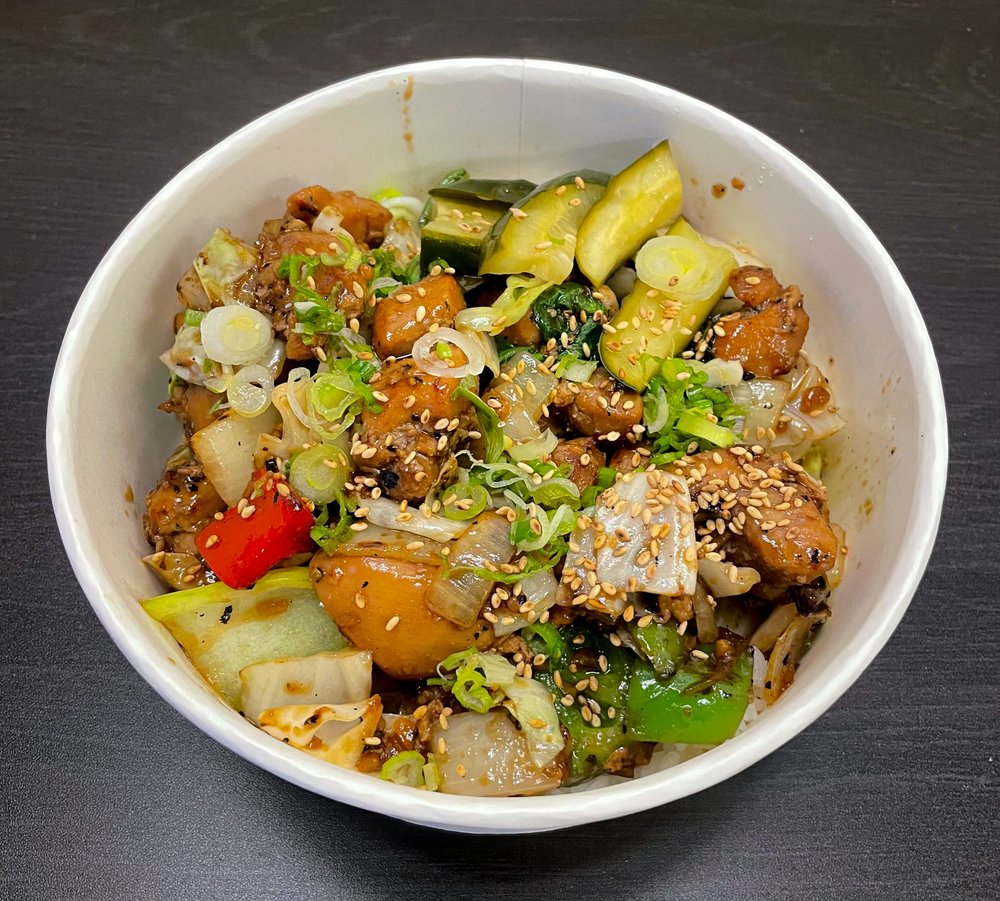 Black Pepper Chicken Rice Bowl